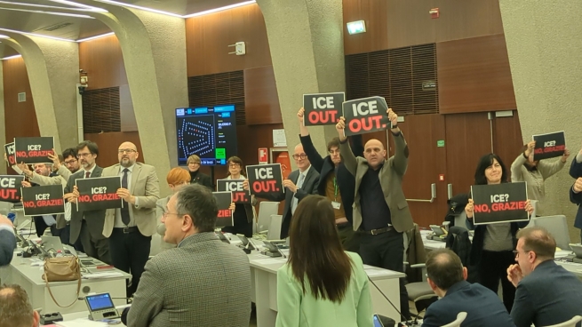 Milano Cortina, opposizioni in Consiglio contro ICE: «No alle squadracce»